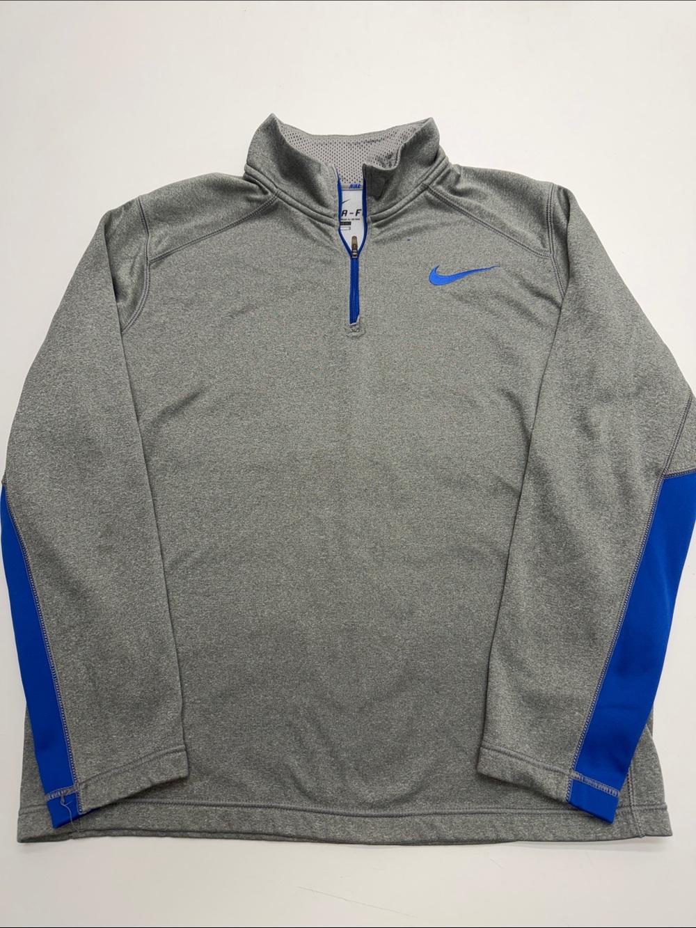 NIKE Women’s Large Gray / Royal Blue 1/4 Zip Performance Sweatshirt
